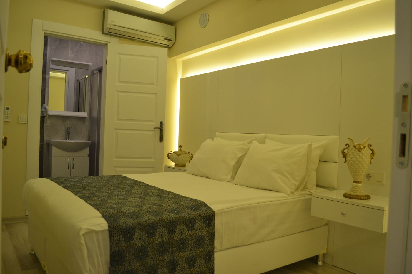 Santa-Sophia-Hotel-Room-21