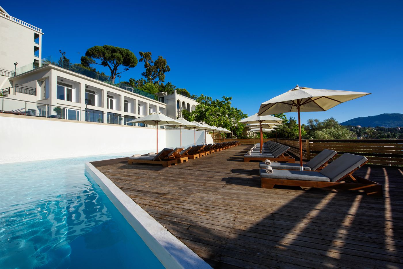 The-Royal-Grand-Hotel-Pool-3