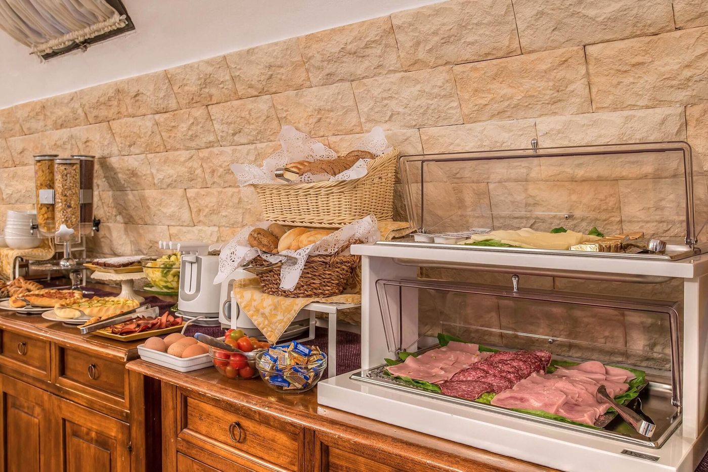 Relais-Le-Clarisse-Restaurant-17