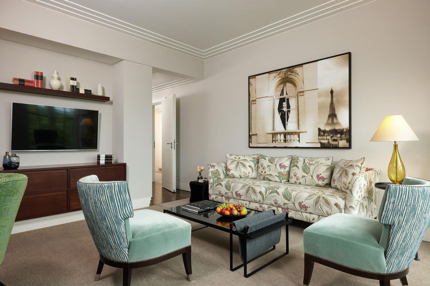 The-Charles-Hotel-Room-43