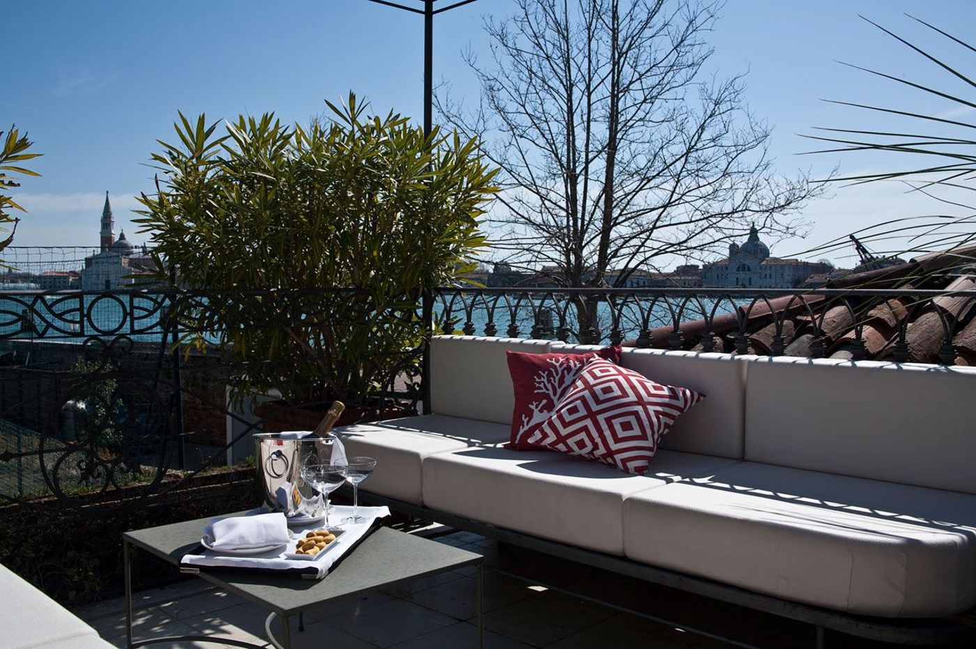 Ca--Maria-Adele-Room-59