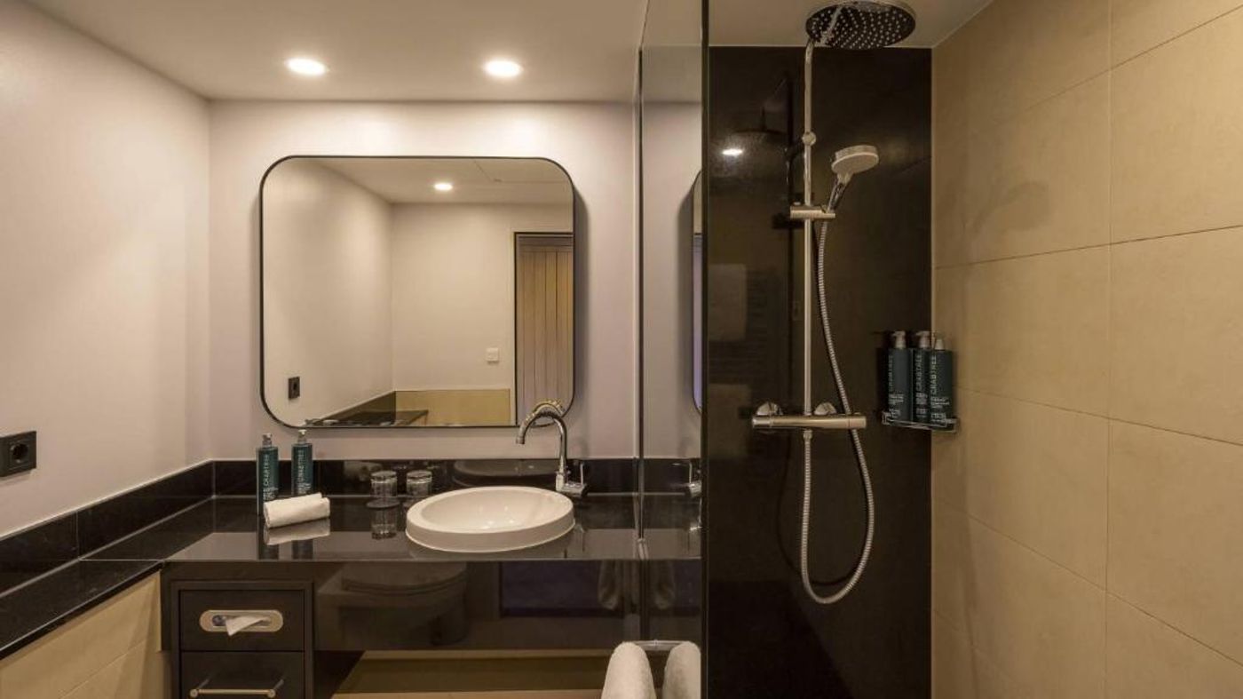 DoubleTree-by-Hilton-Berlin-Ku-damm-Room-51