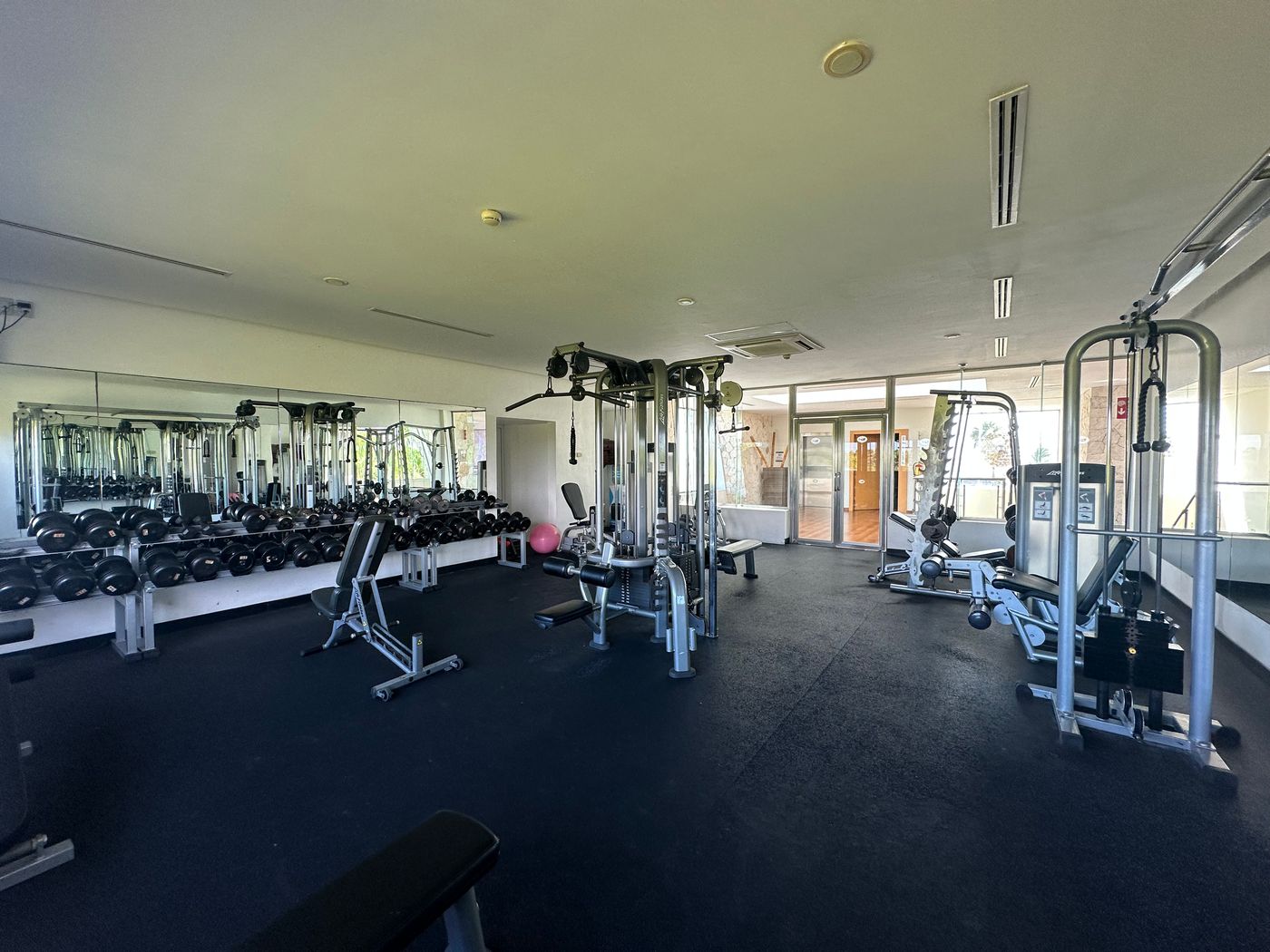 Grand-Sirenis-Riviera-Maya-Resort---Spa-Sports-and-Entertainment-96