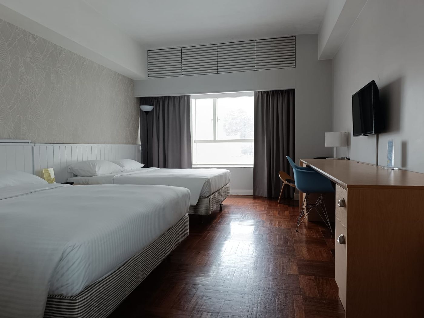 Caritas-Oswald-Cheung-International-House-Room-10