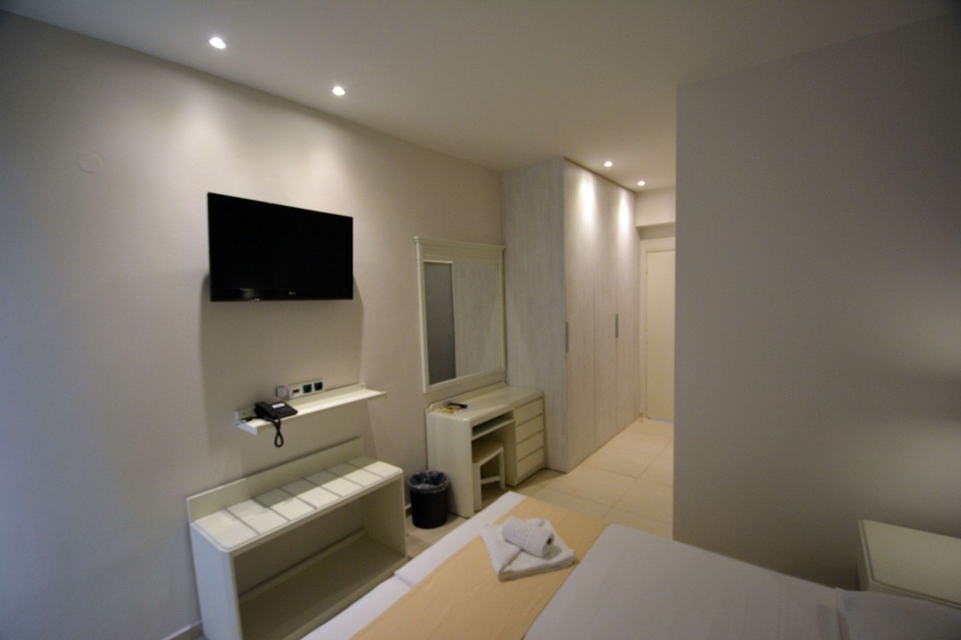 Dimitrios-Beach-Hotel-Room-36