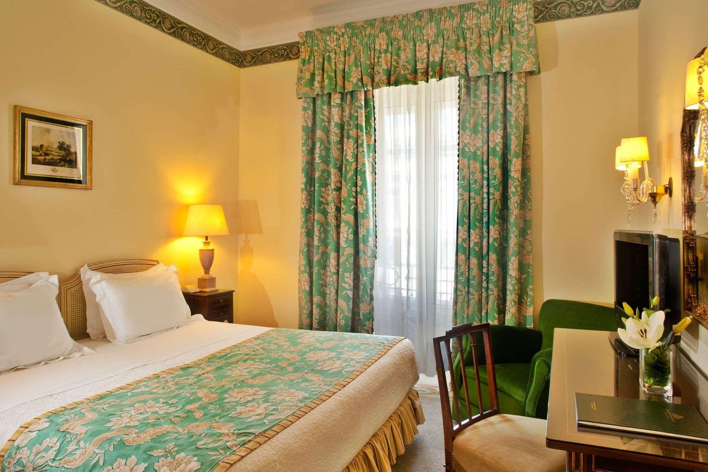 Avenida-Palace-Room-14