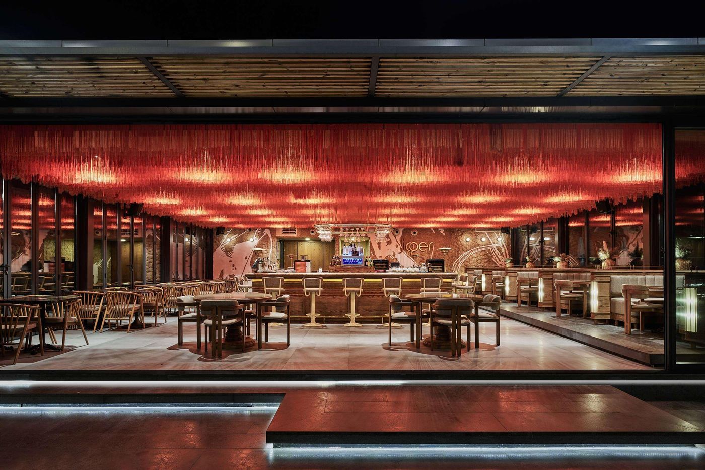 Wyndham-Grand-Istanbul-Kalamis-Marina-Hotel-Restaurant-17