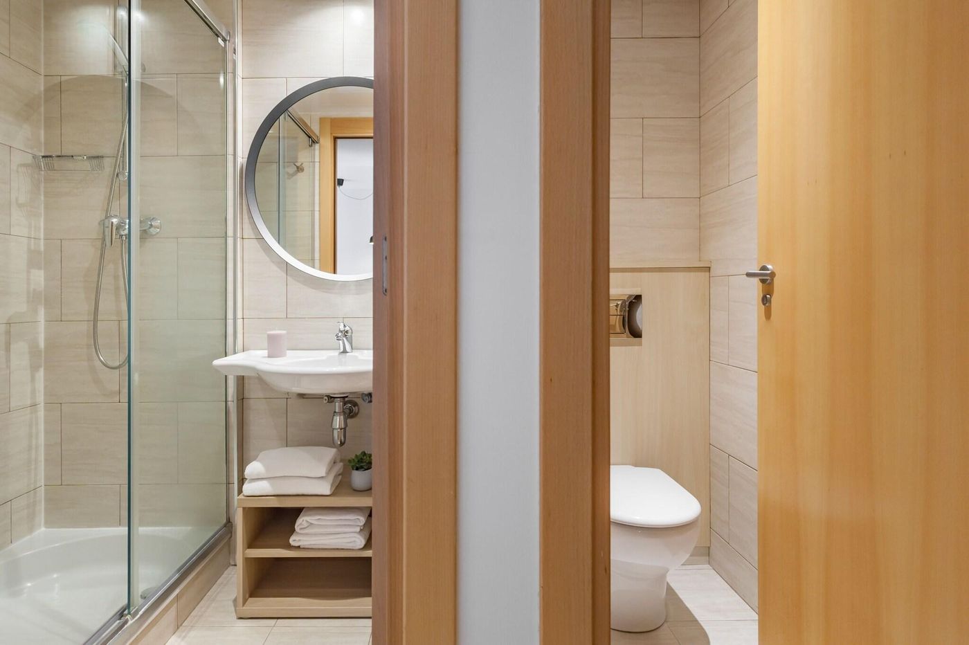 Royal-Marina-Gardens-Room-51