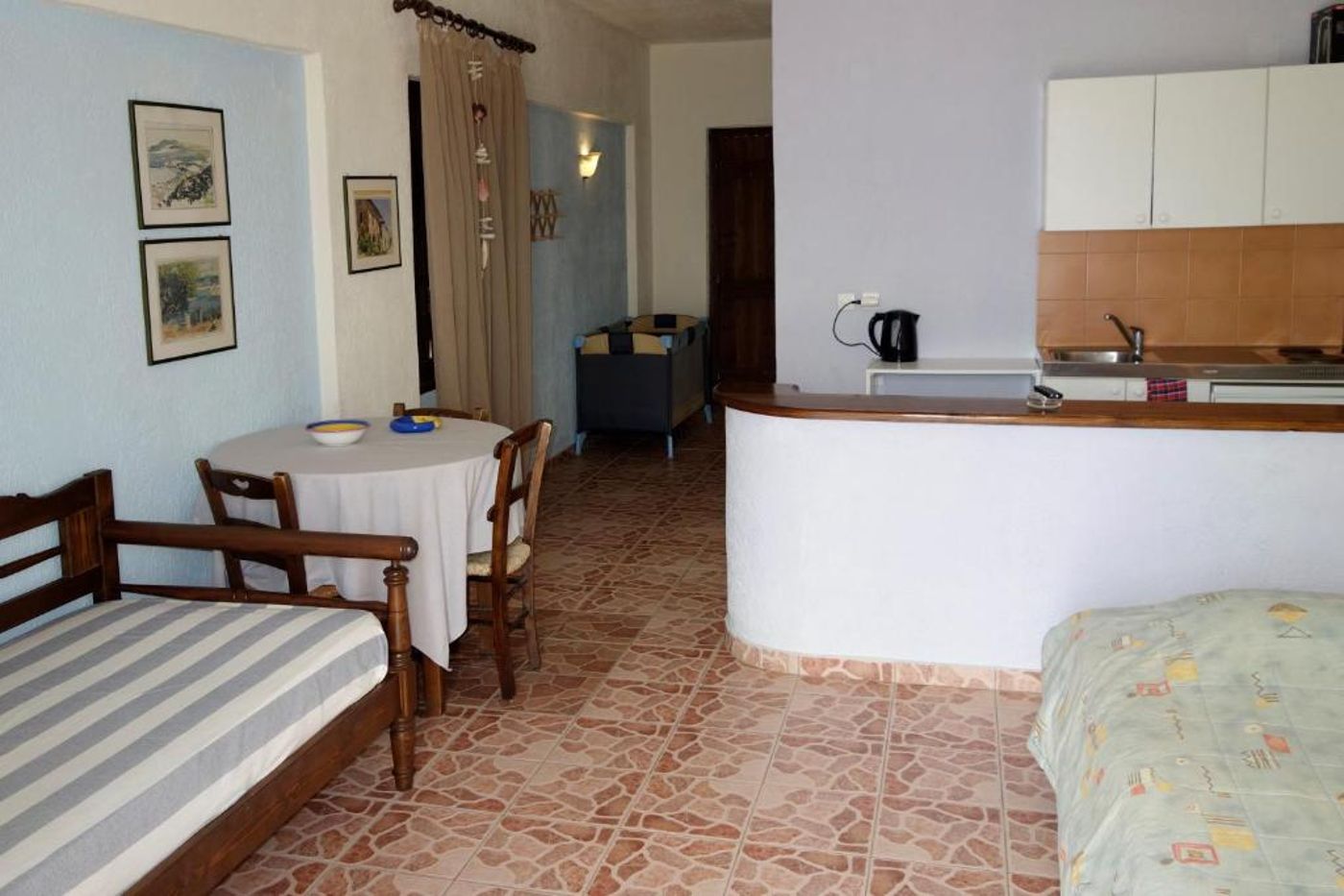 Cretan-Village-Room-10