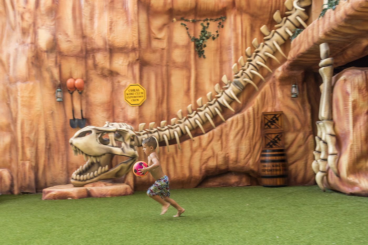 Grand-Fiesta-Americana-Coral-Beach-Cancun-Resort-Sports-and-Entertainment-32