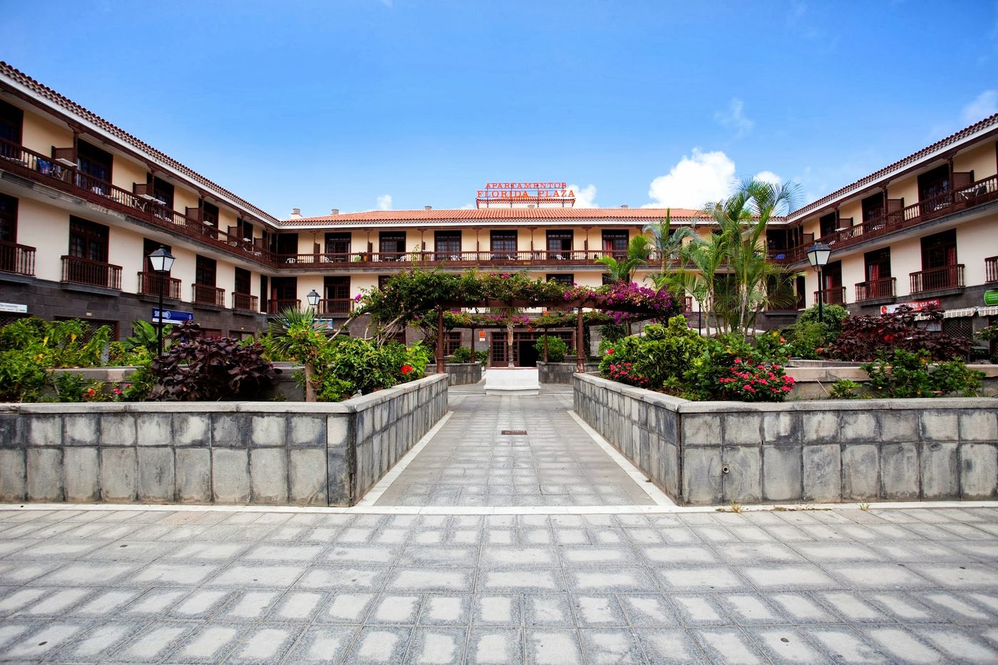 Be-Smart-Florida-Plaza-General-view-5