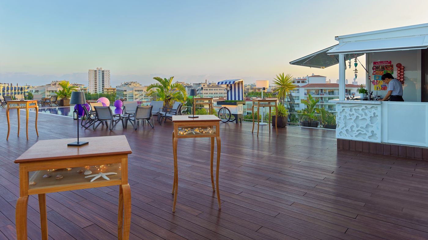 H10-Vintage-Salou---Adults-Only--16---Bar-16