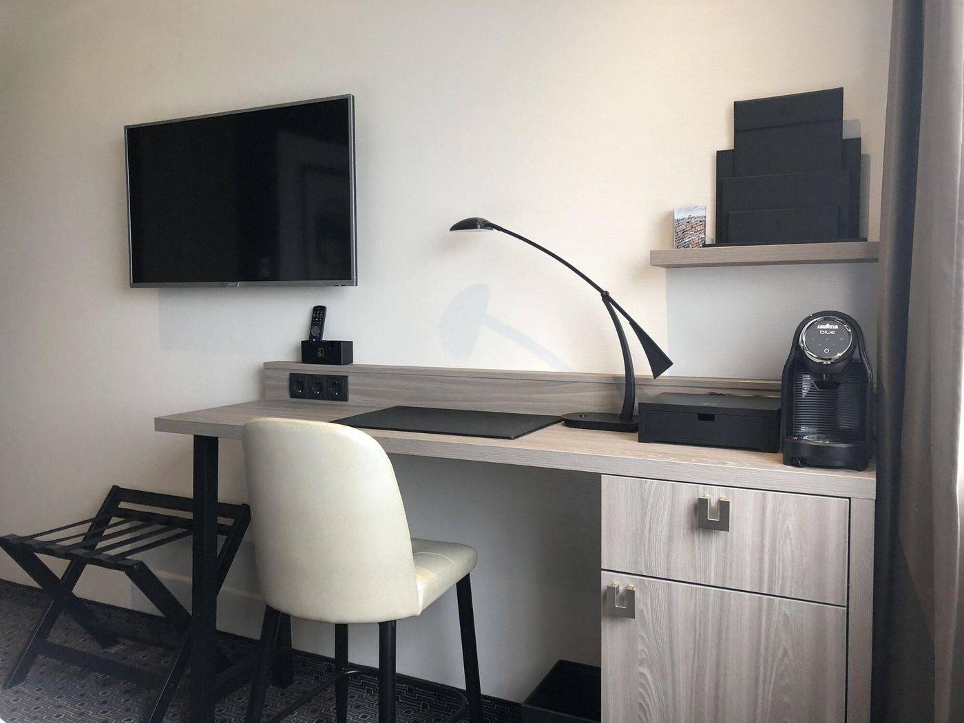 Riva Hotel The Hague-Netherlands-Delft-Room-9