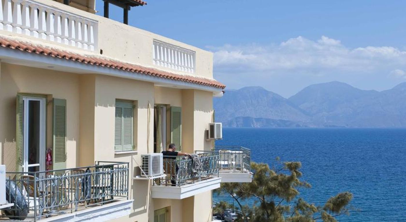 Mare-Olympus Apartments