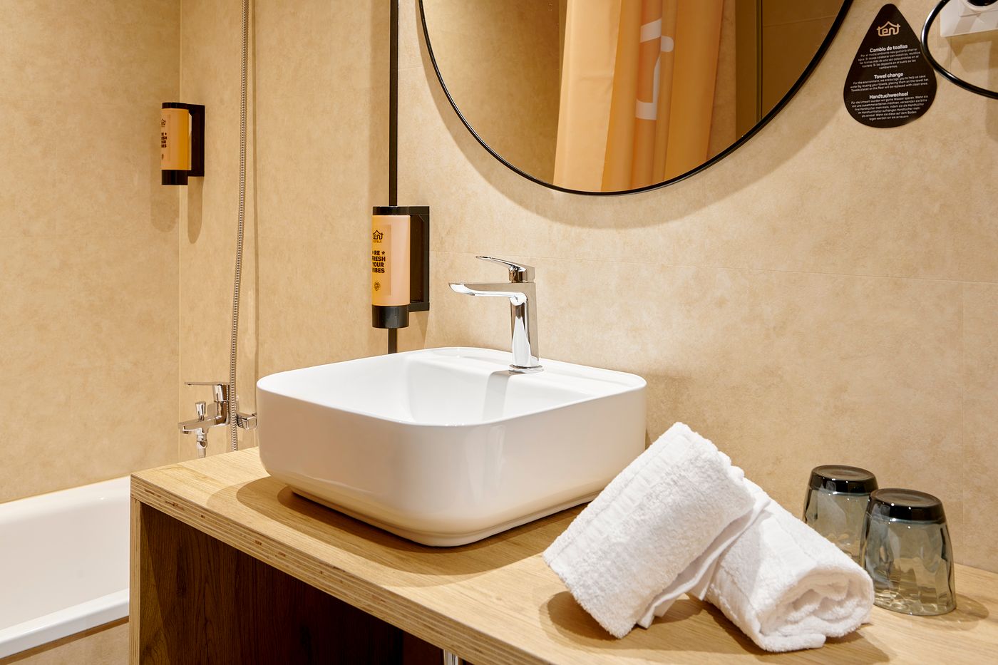 tent-Torremolinos-Room-24