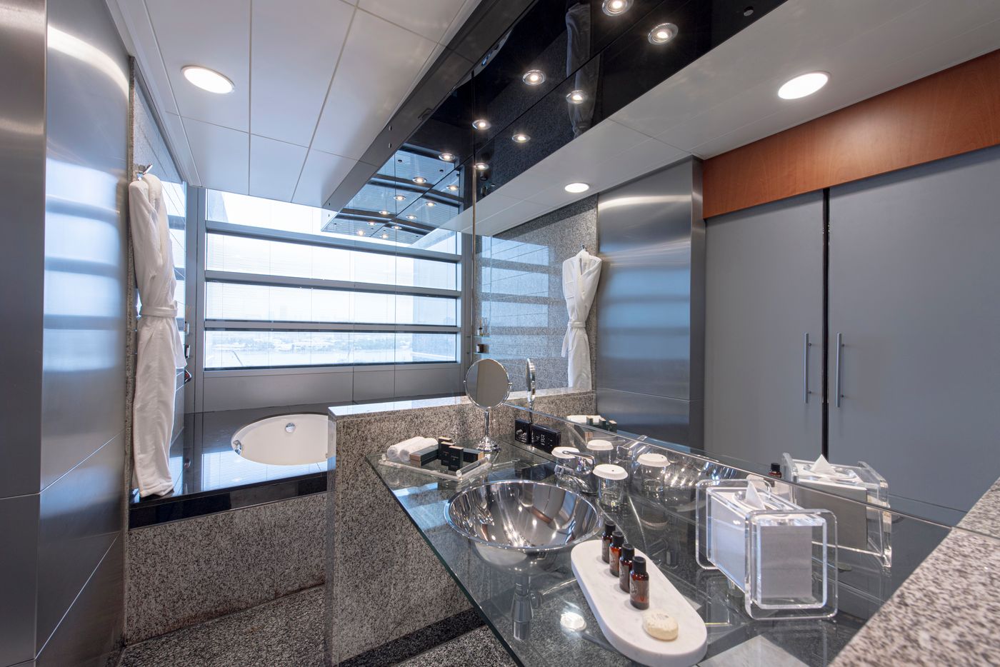 Hilton-Dubai-Creek-Room-24