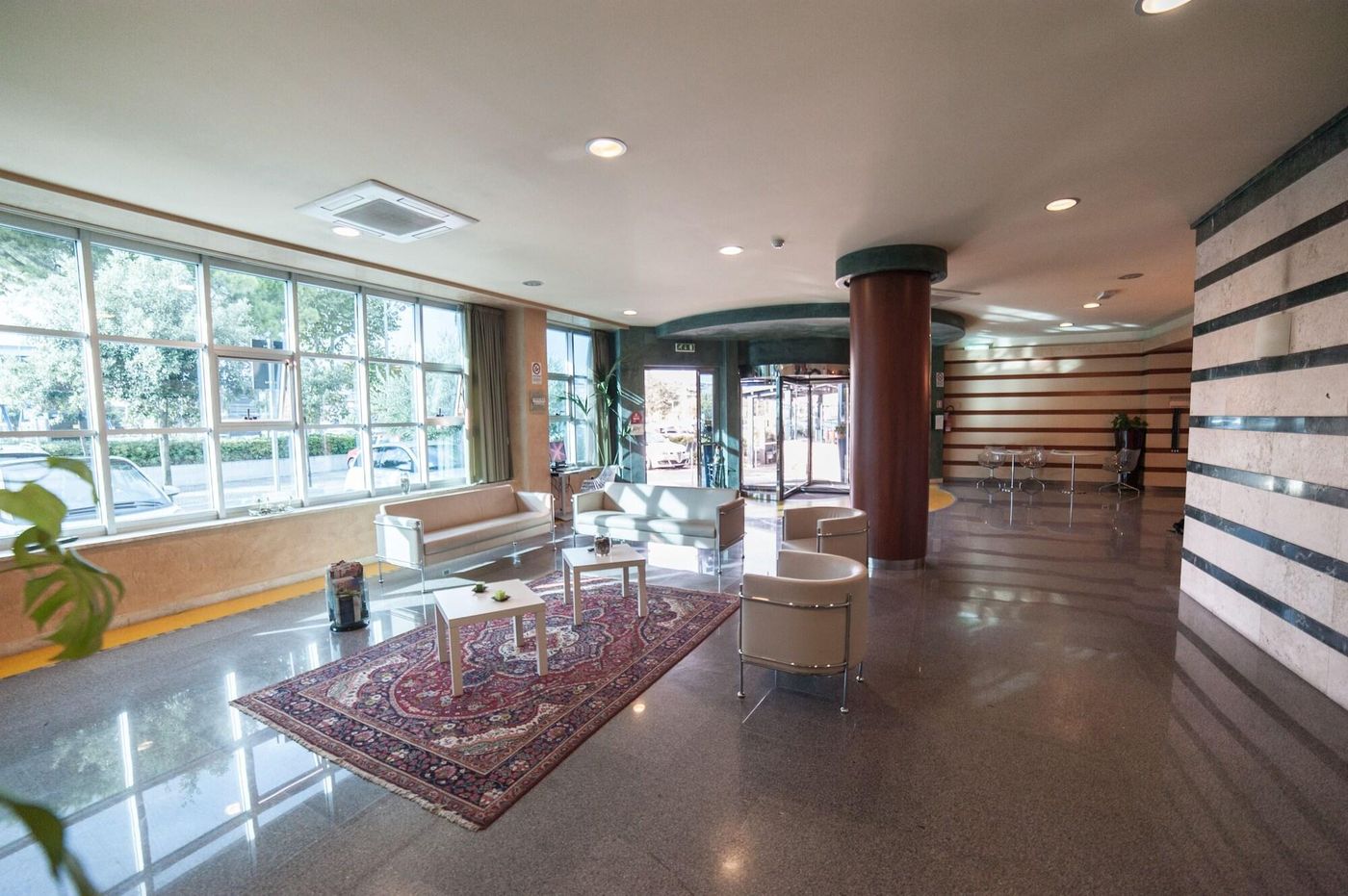 AMICO-Italy-PESCARA-Lobby-3