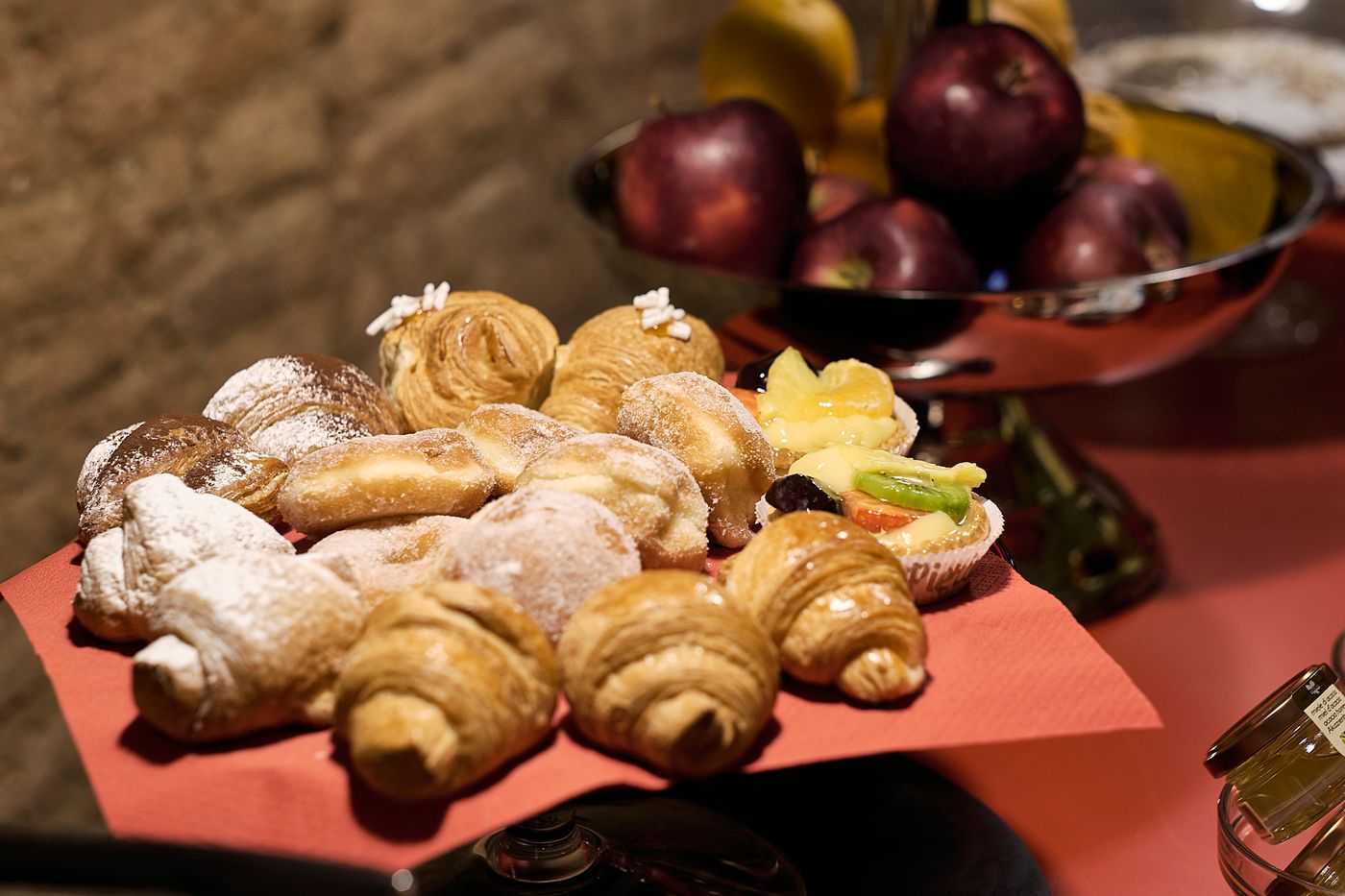 Palazzetto-Rosso-Bar-25