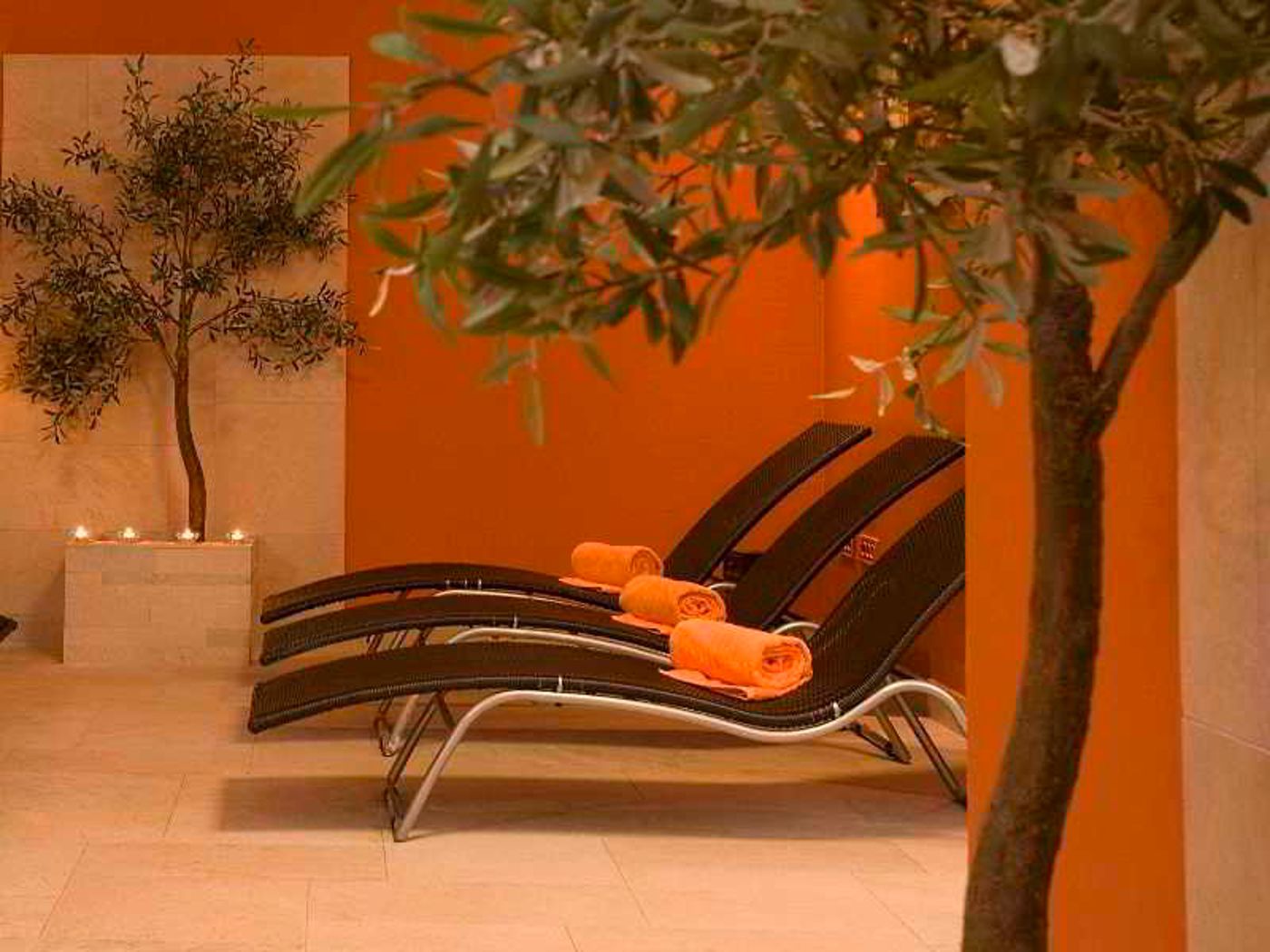 Luna-Island-Hotel-Sports-and-Entertainment-60