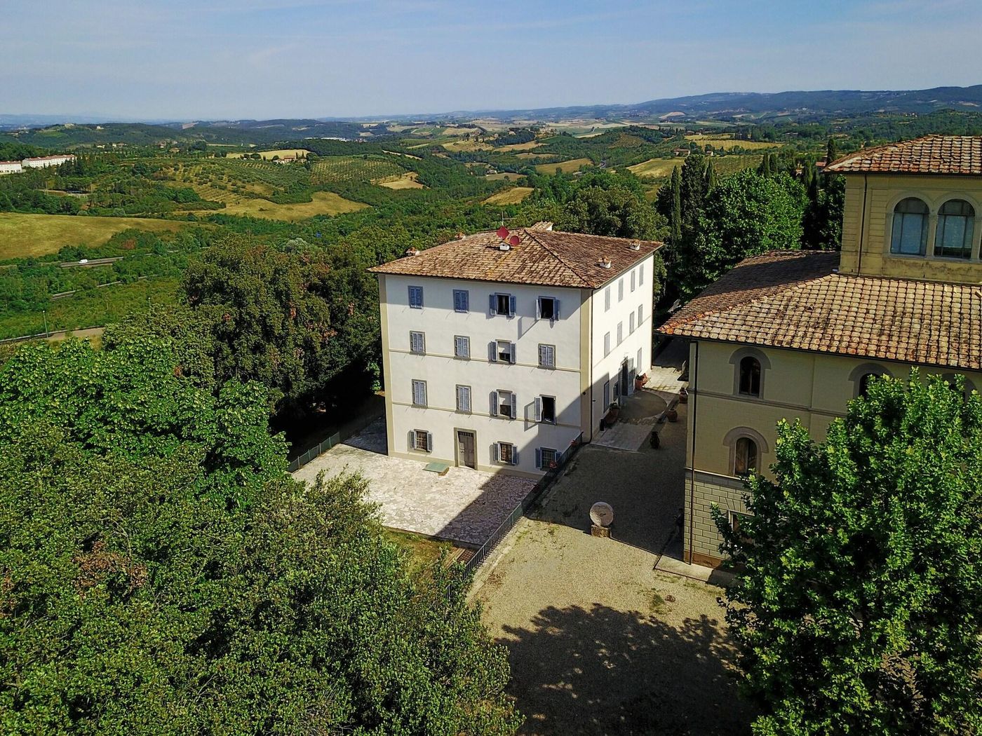 Villa-Montarioso-General-view-16