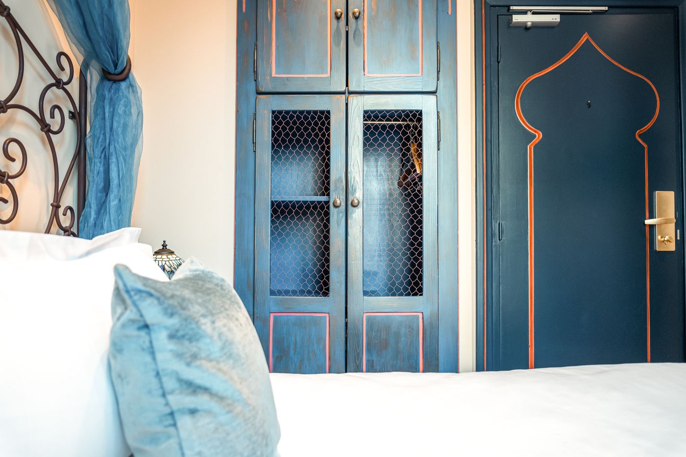 Villa-Royale-Montsouris-Room-15