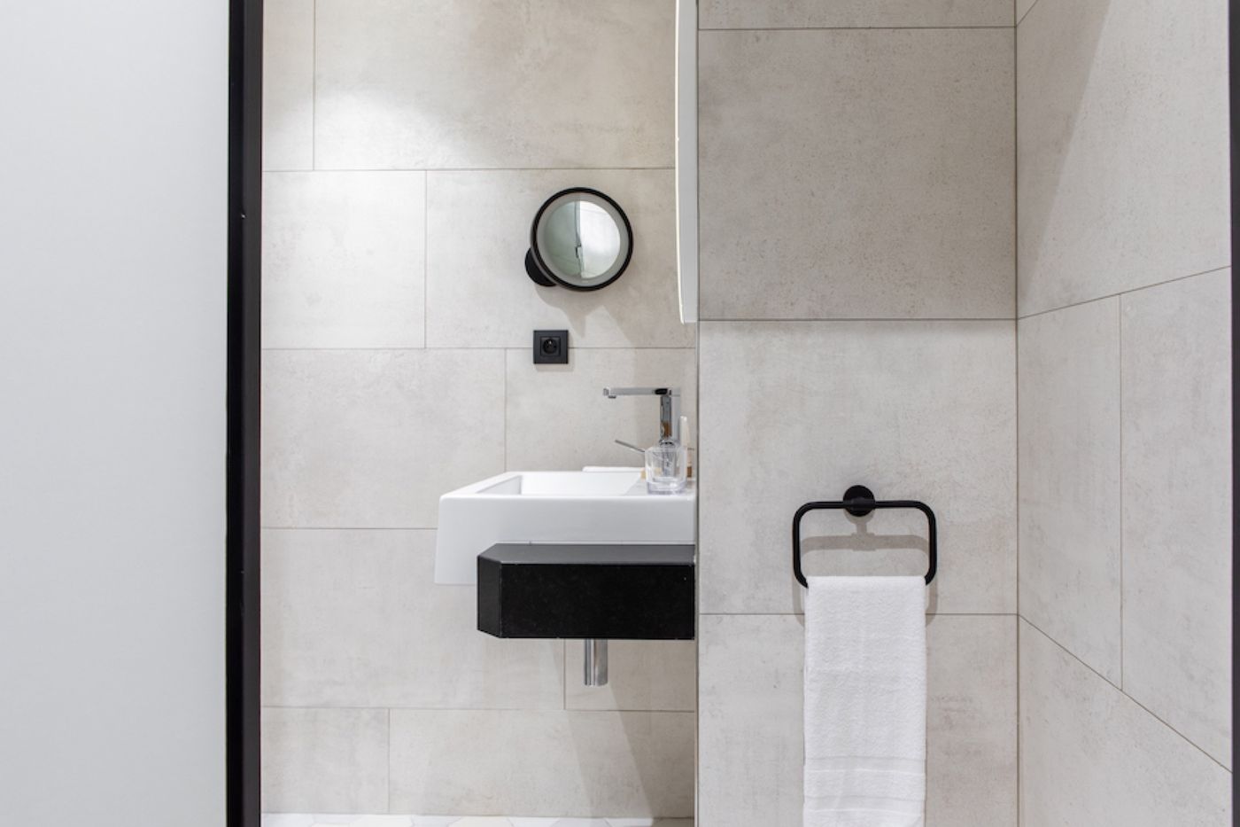 Hotel-Maison-Mere-Room-57