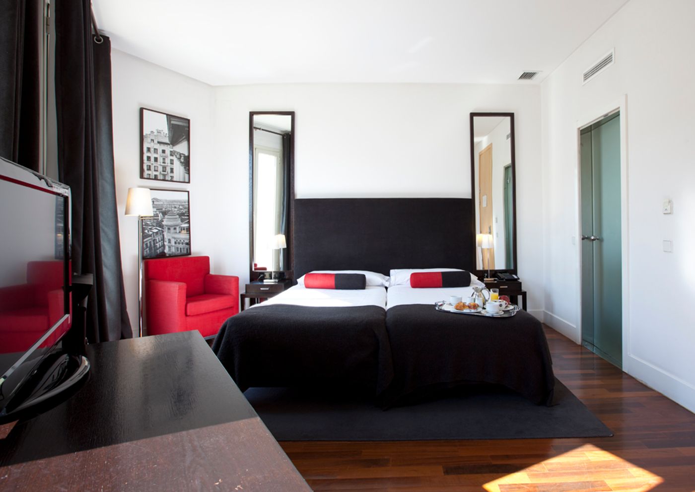 Quatro-Puerta-del-Sol-Room-8