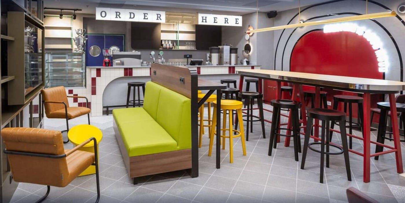 NETIZEN-Budapest-Centre-Hostel-Hotel-Bar-10