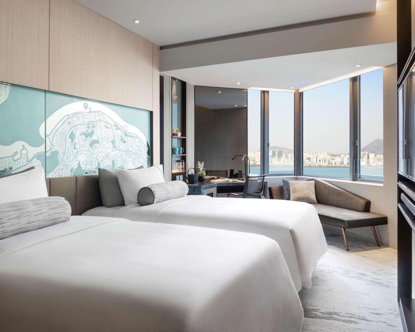 Hyatt-Centric-Victoria-Harbour-Room-18