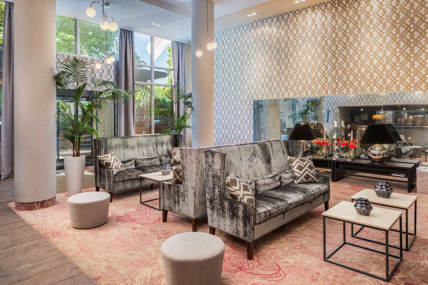 Mamaison-Hotel-Andrassy-Budapest-Lobby-13