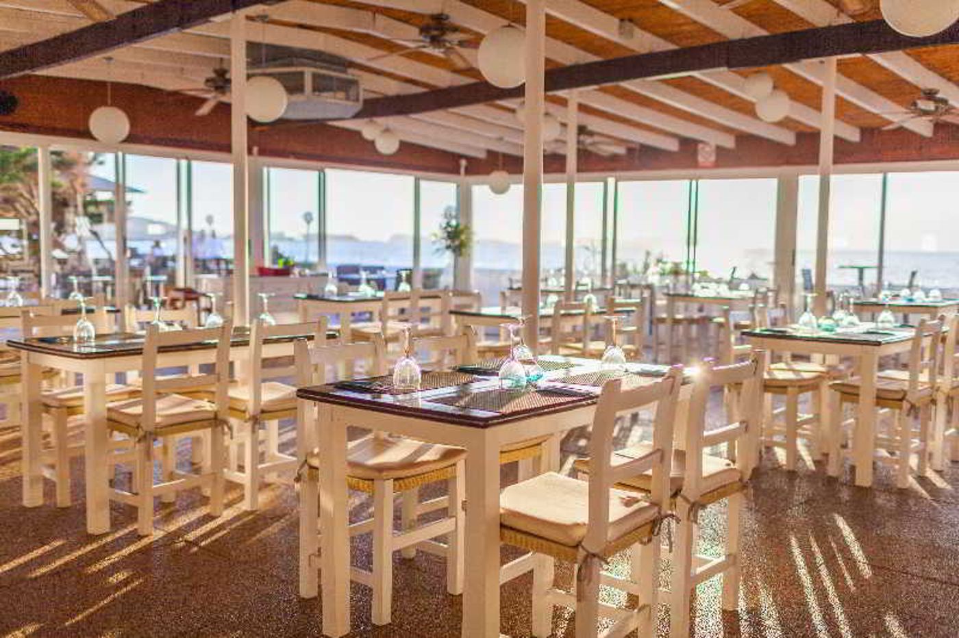 Marina-Palace-by-Intercorp-Hotel-Group-Restaurant-42