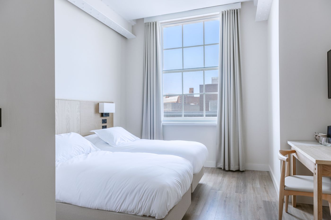 School Lane Hotel-United Kingdom-Liverpool-General view-4