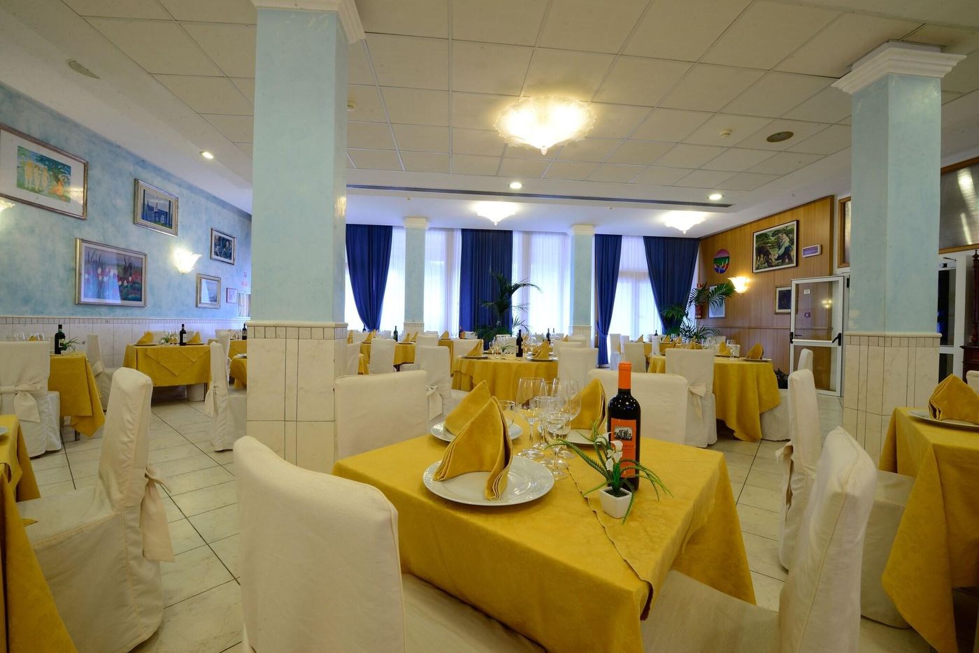 Hotel-Ariston-Restaurant-12