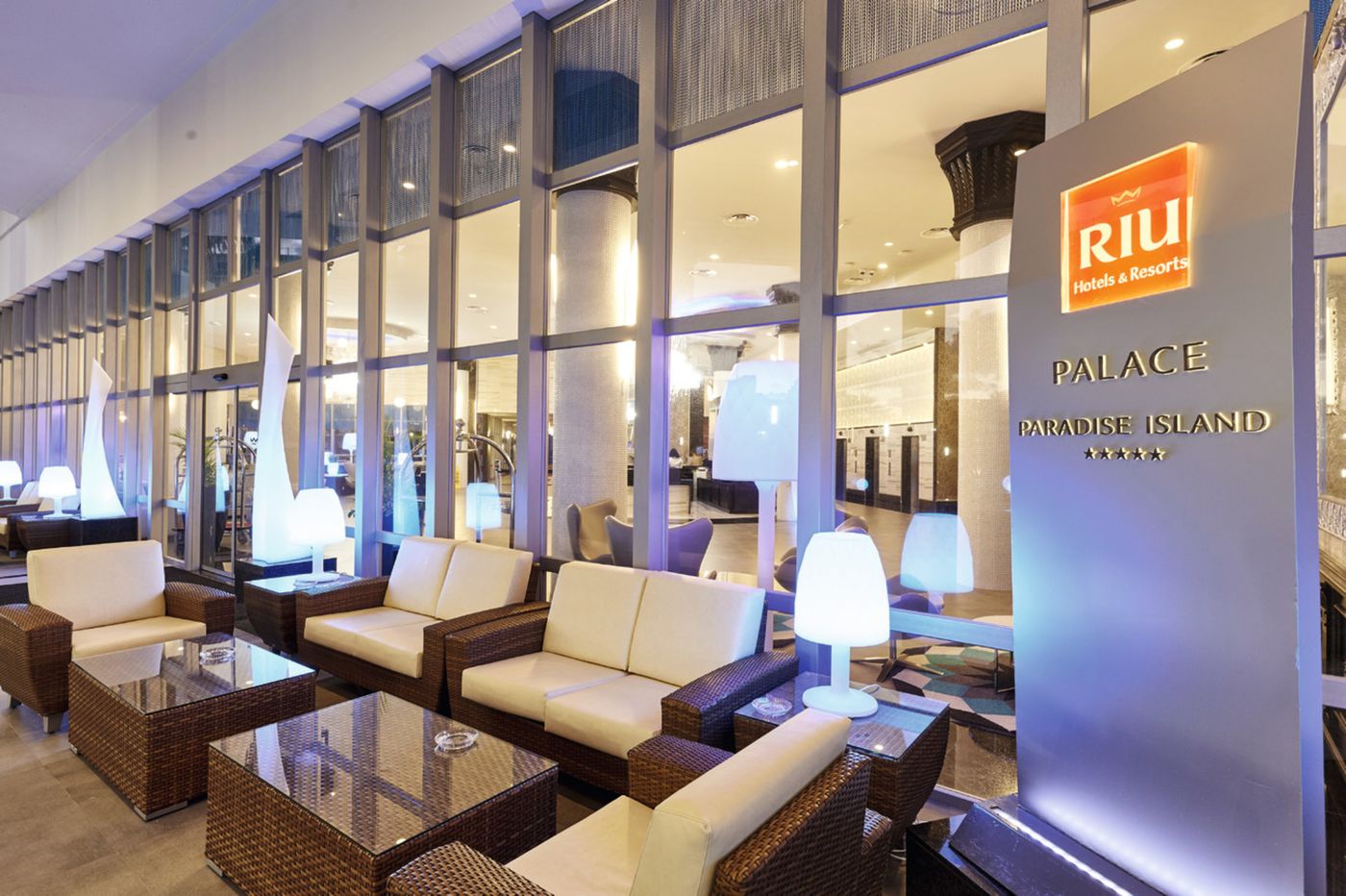 Riu-Paradise-Island---Adults-Only-Lobby-48
