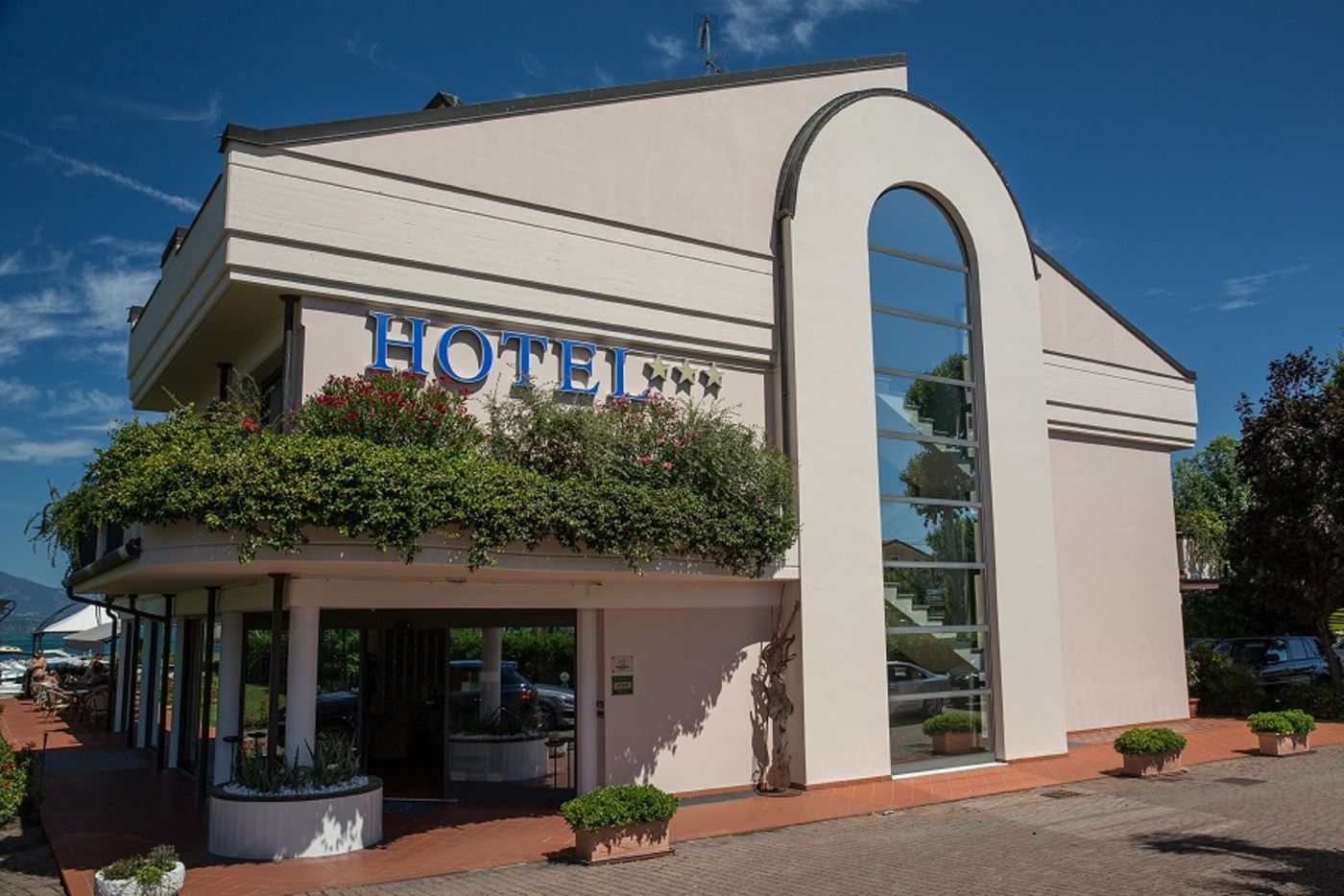 Yachting Hotel Mistral-Italy-Lugana di Sirmione BS-General view-6