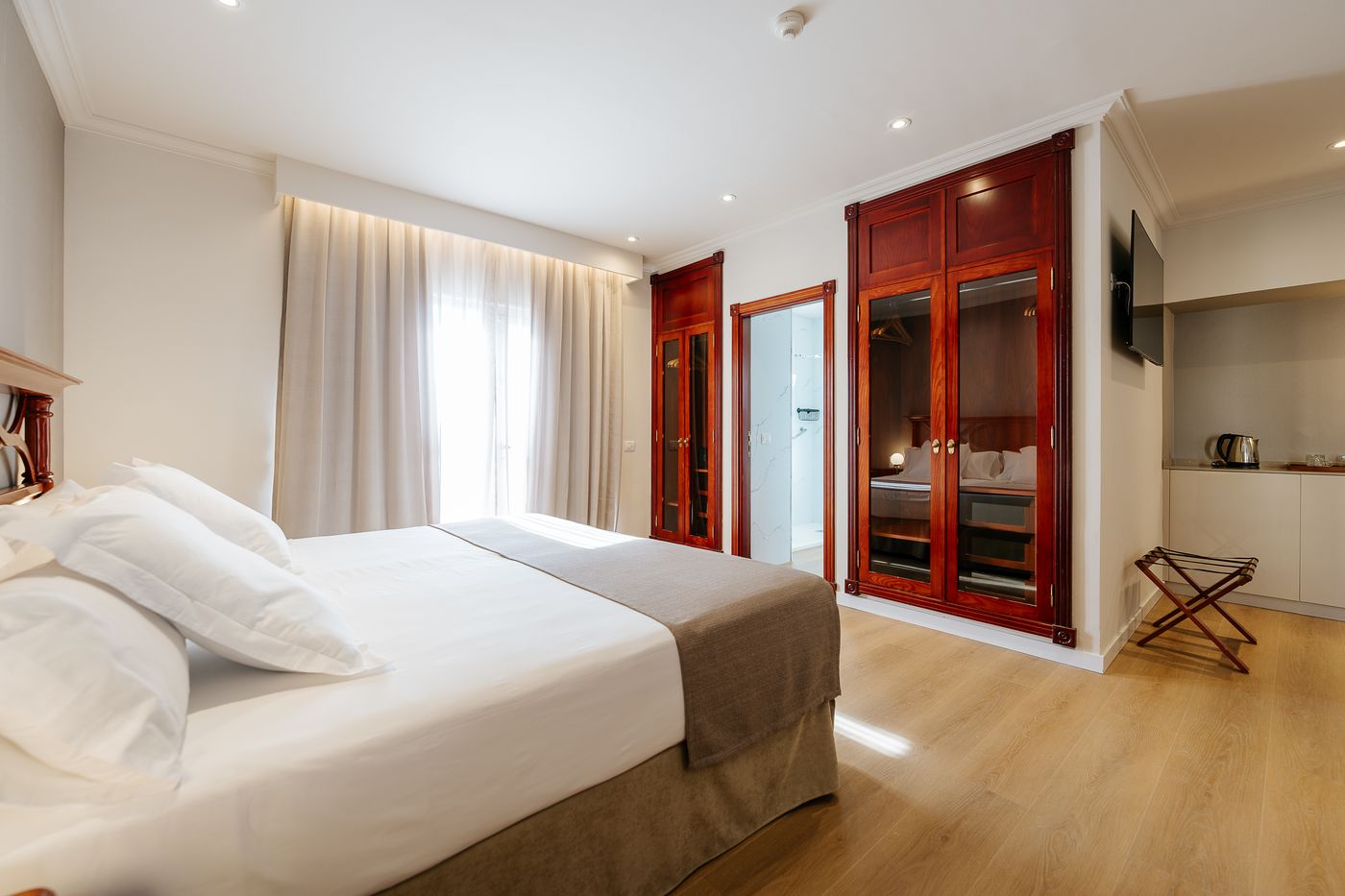 Labranda-Reveron-Plaza-Hotel-Room-22