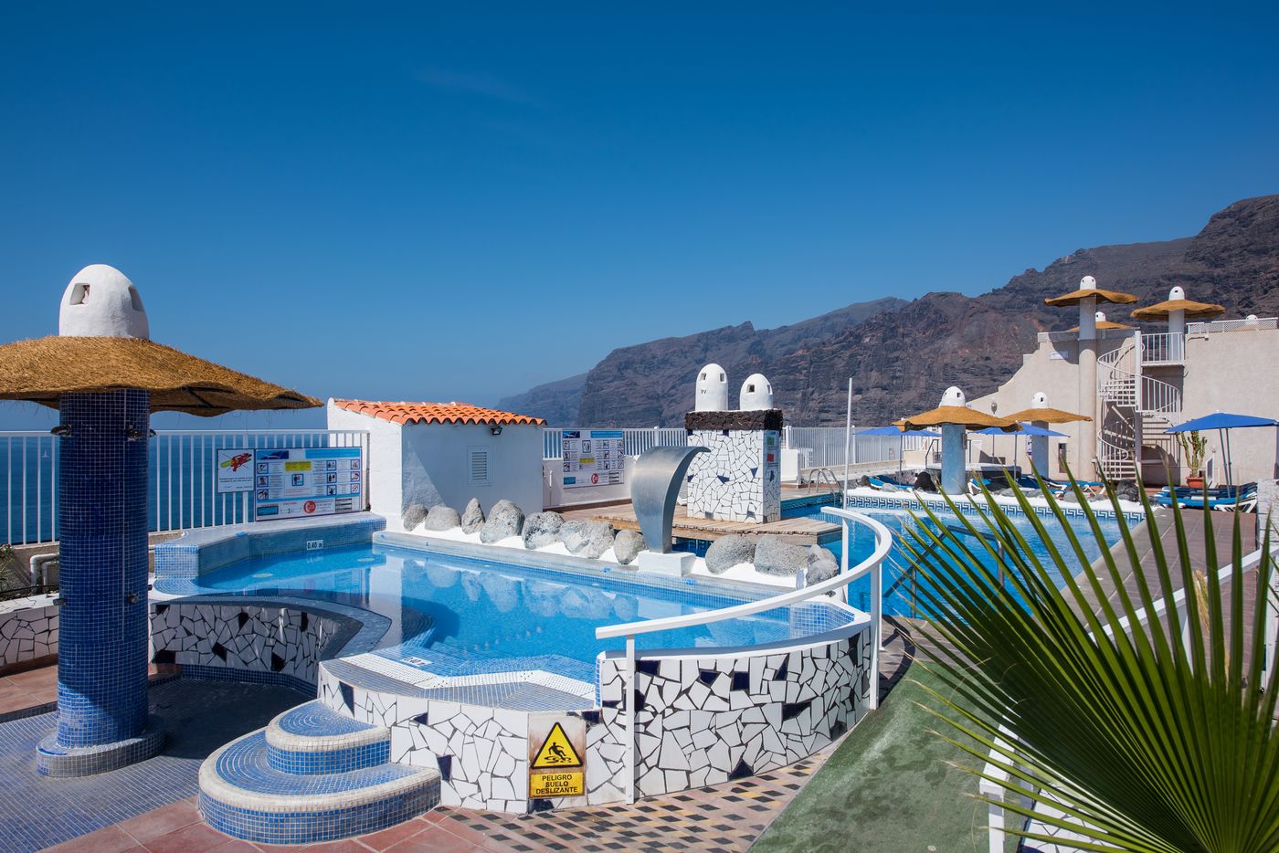 Vigilia-Park-Pool-20