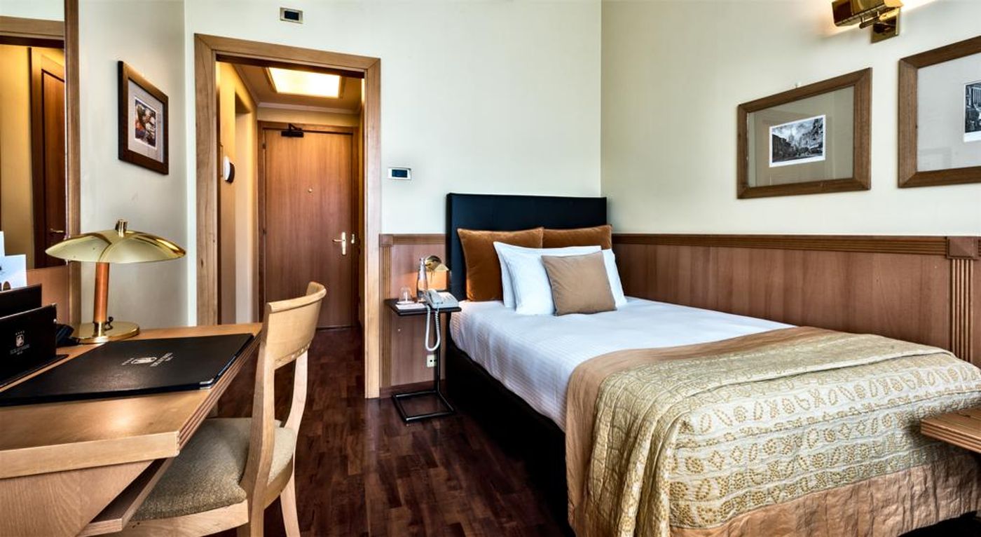 Dei-Cavalieri-Milano-Duomo-Room-17