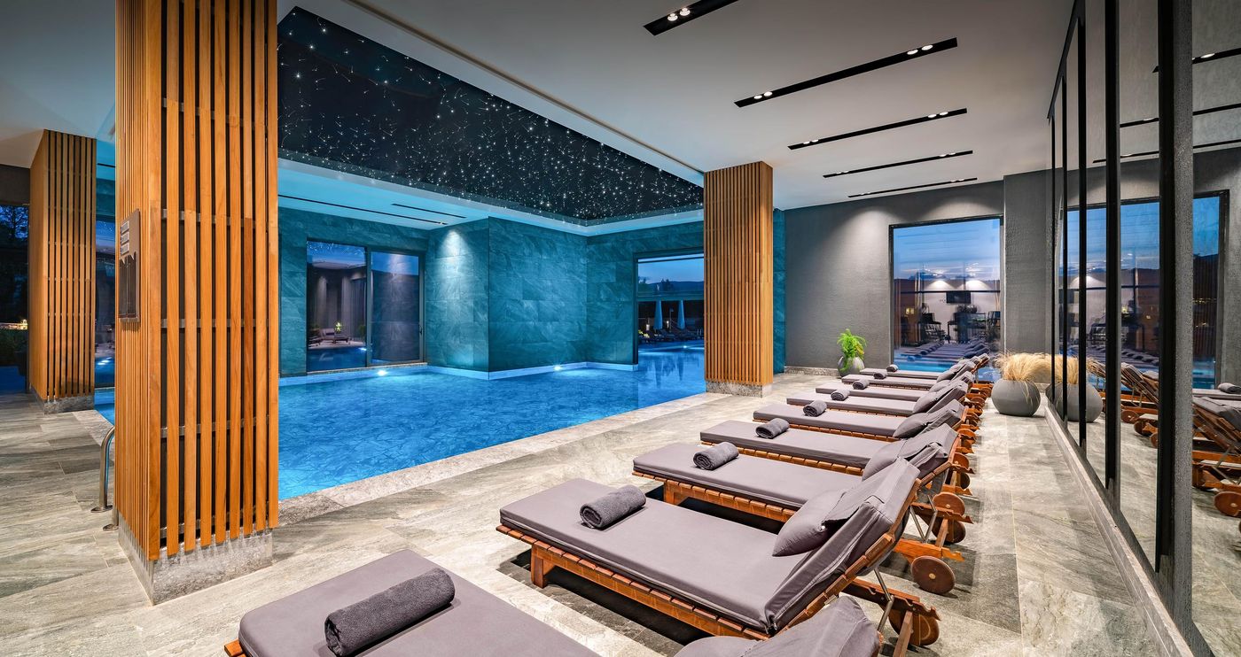 The Norm Collection Door'a 