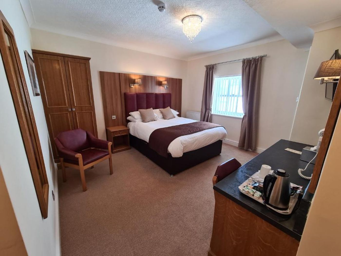 The Royal Hotel-United Kingdom-Liverpool-Room-5