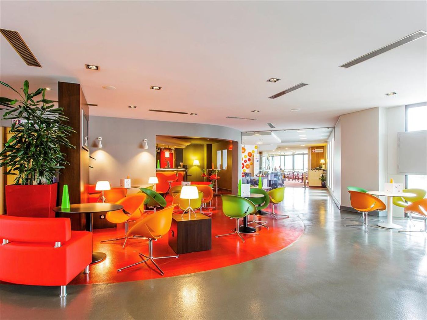 ibis Styles Lyon Sud Vienne - France - CHASSE SUR RHONE - Bar - 5