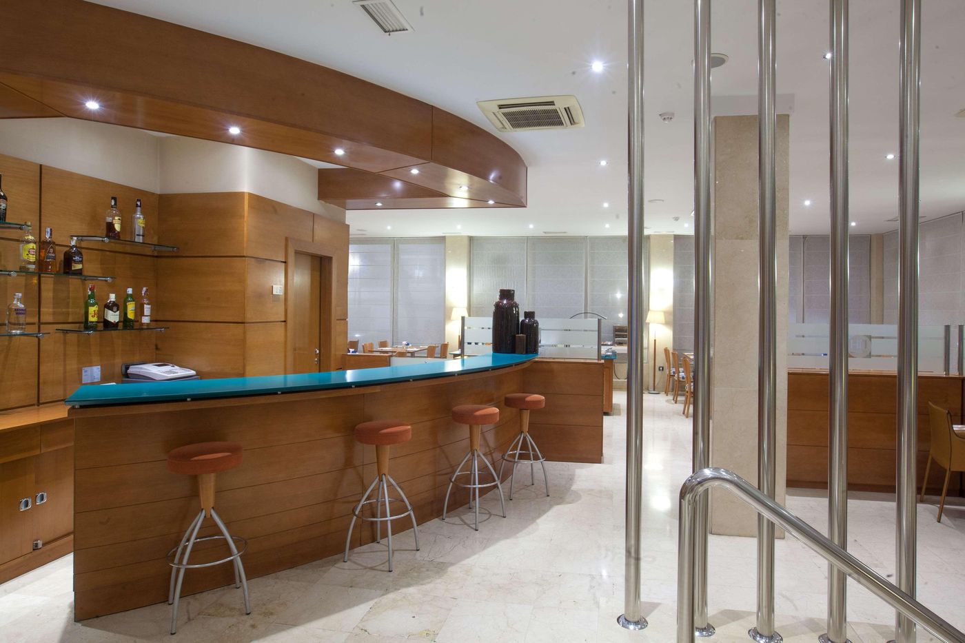 NH-San-Pedro-de-Alcantara-Bar-14