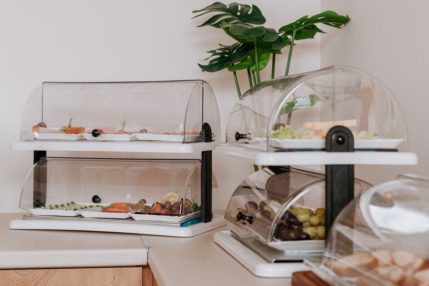 Margarenia-Studios-Restaurant-50