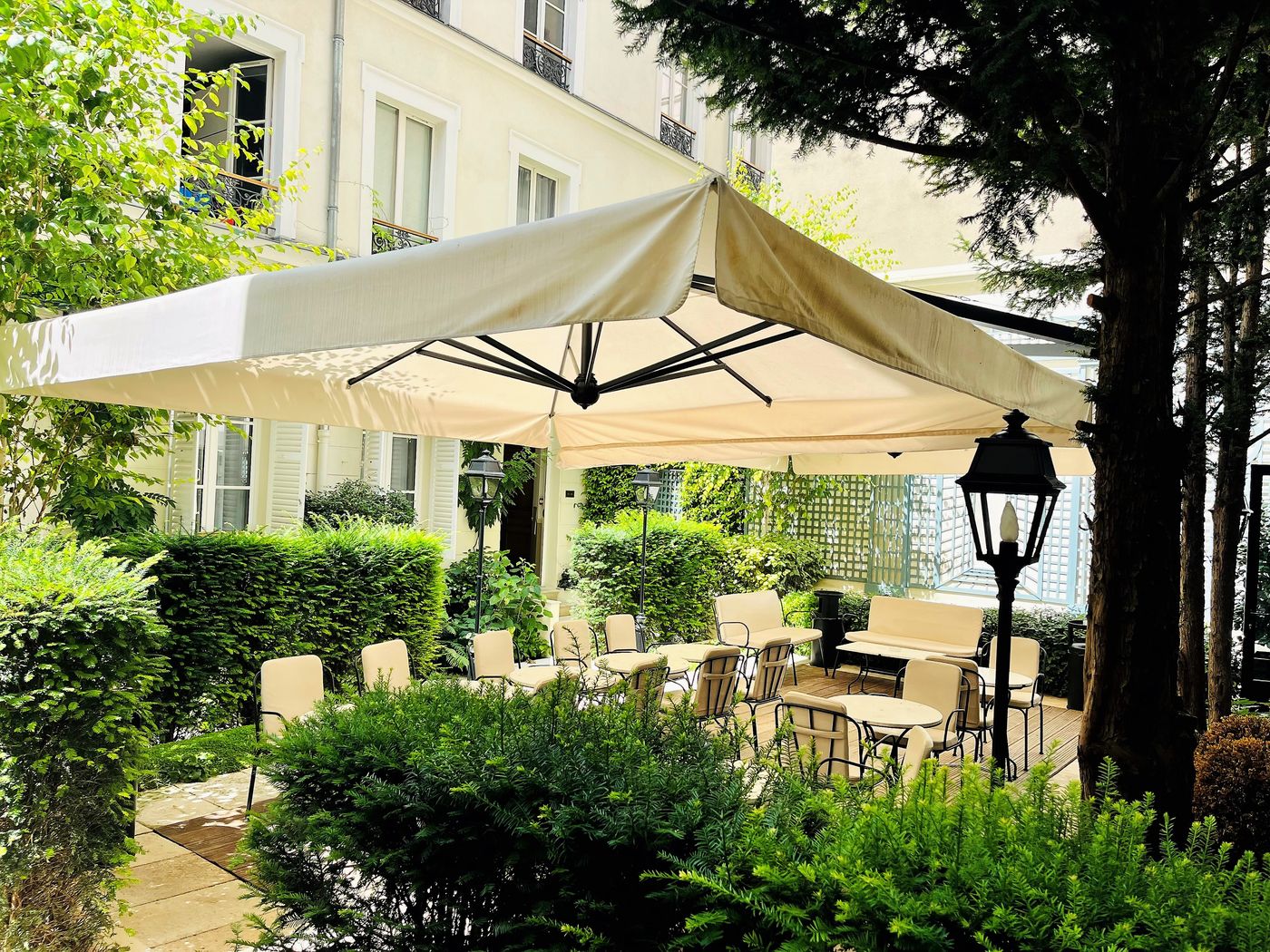 Hotel Lord Byron - France - PARIS - Terrace - 2