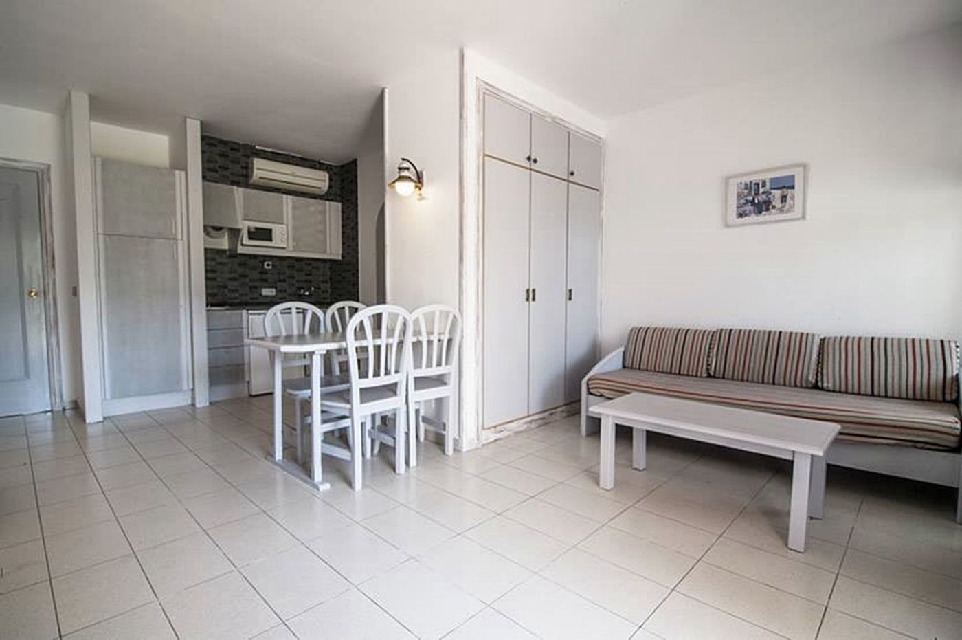 Apartamentos-Royal-Life-General-view-47