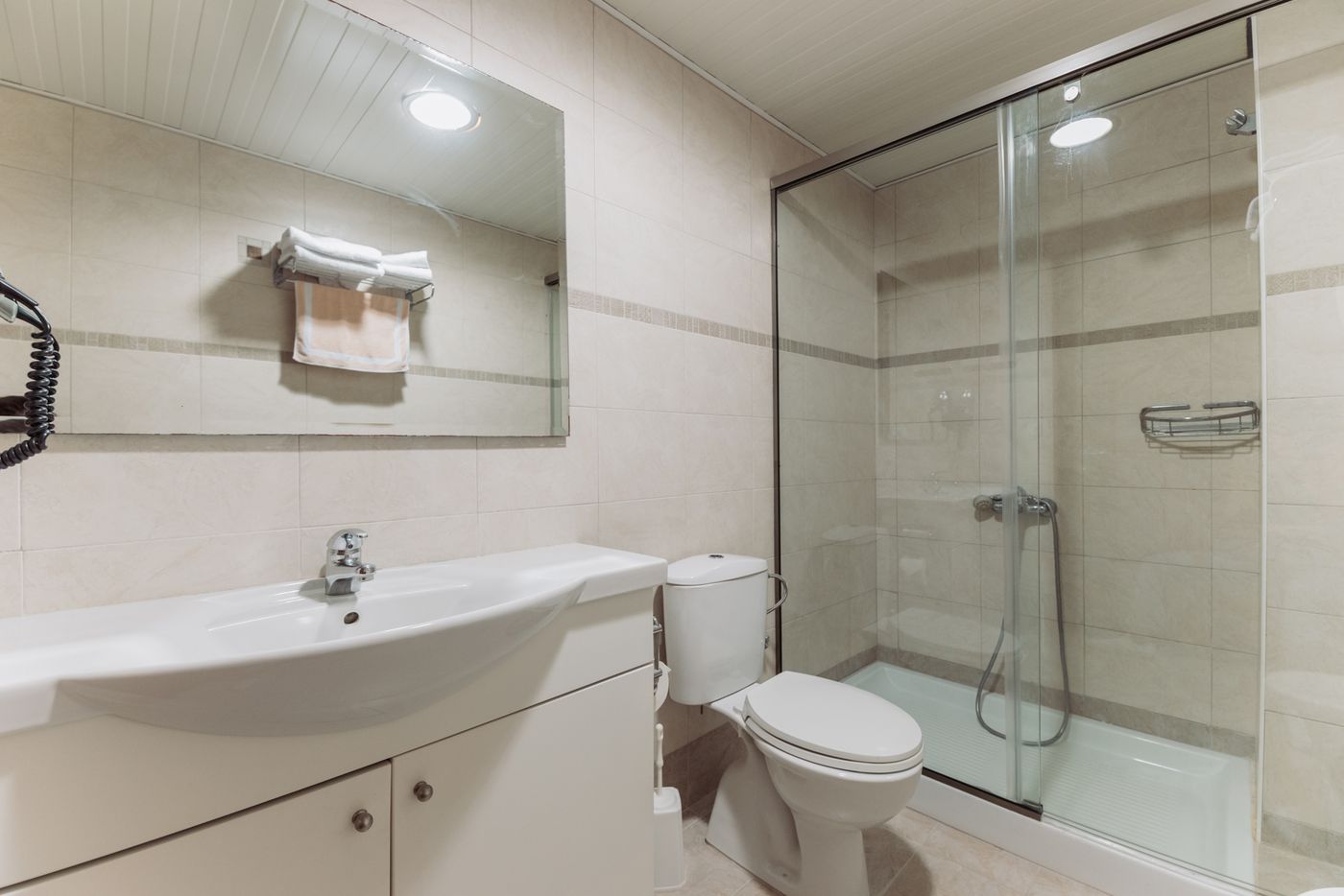 Paleos-apartments-Room-27