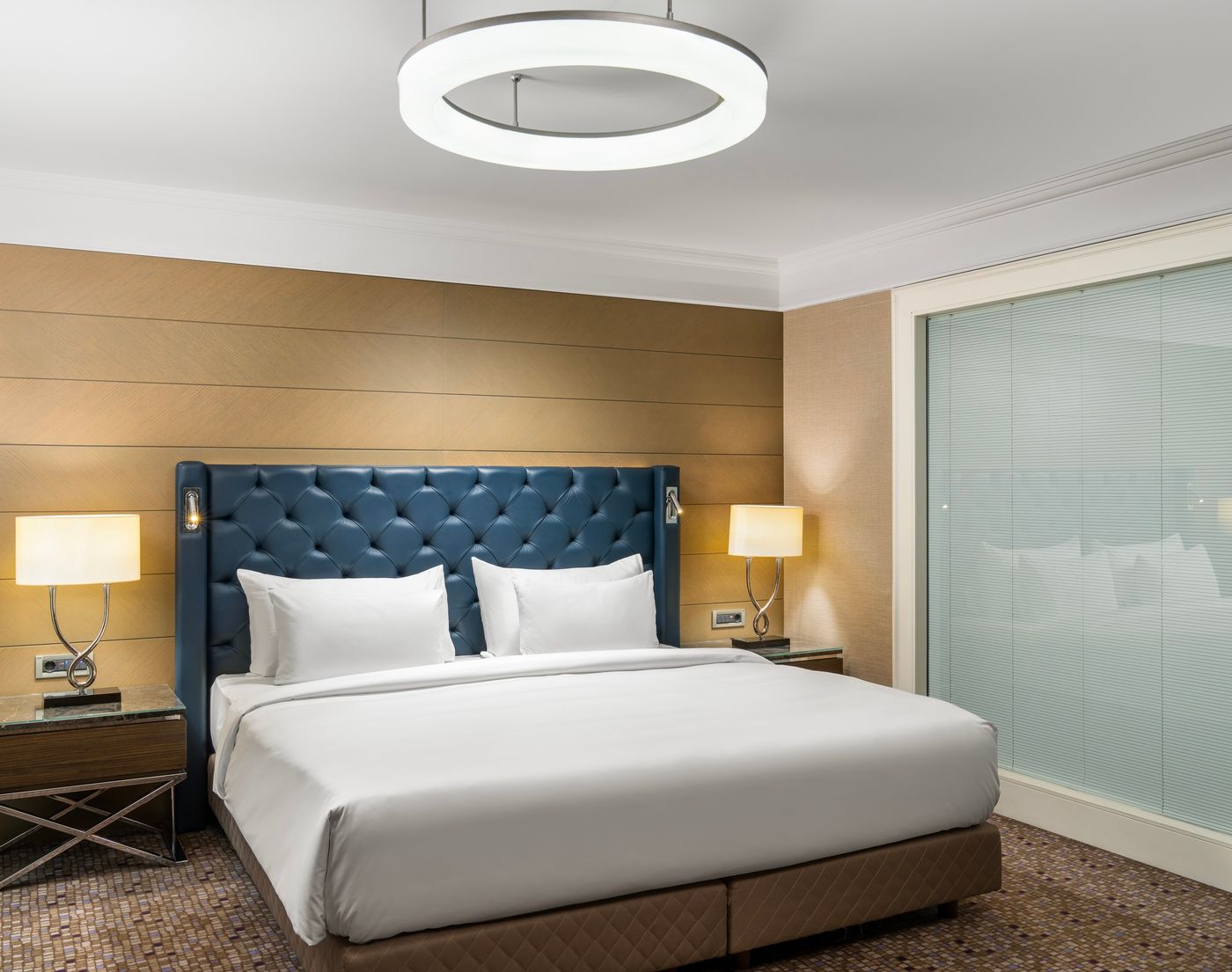 Radisson-Blu-Hotel-Istanbul-Sisli-Room-25