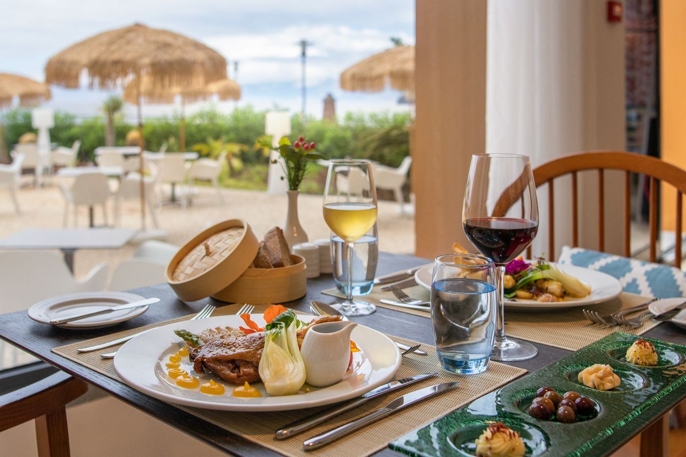 Aqua-Natura-Bay-Restaurant-12