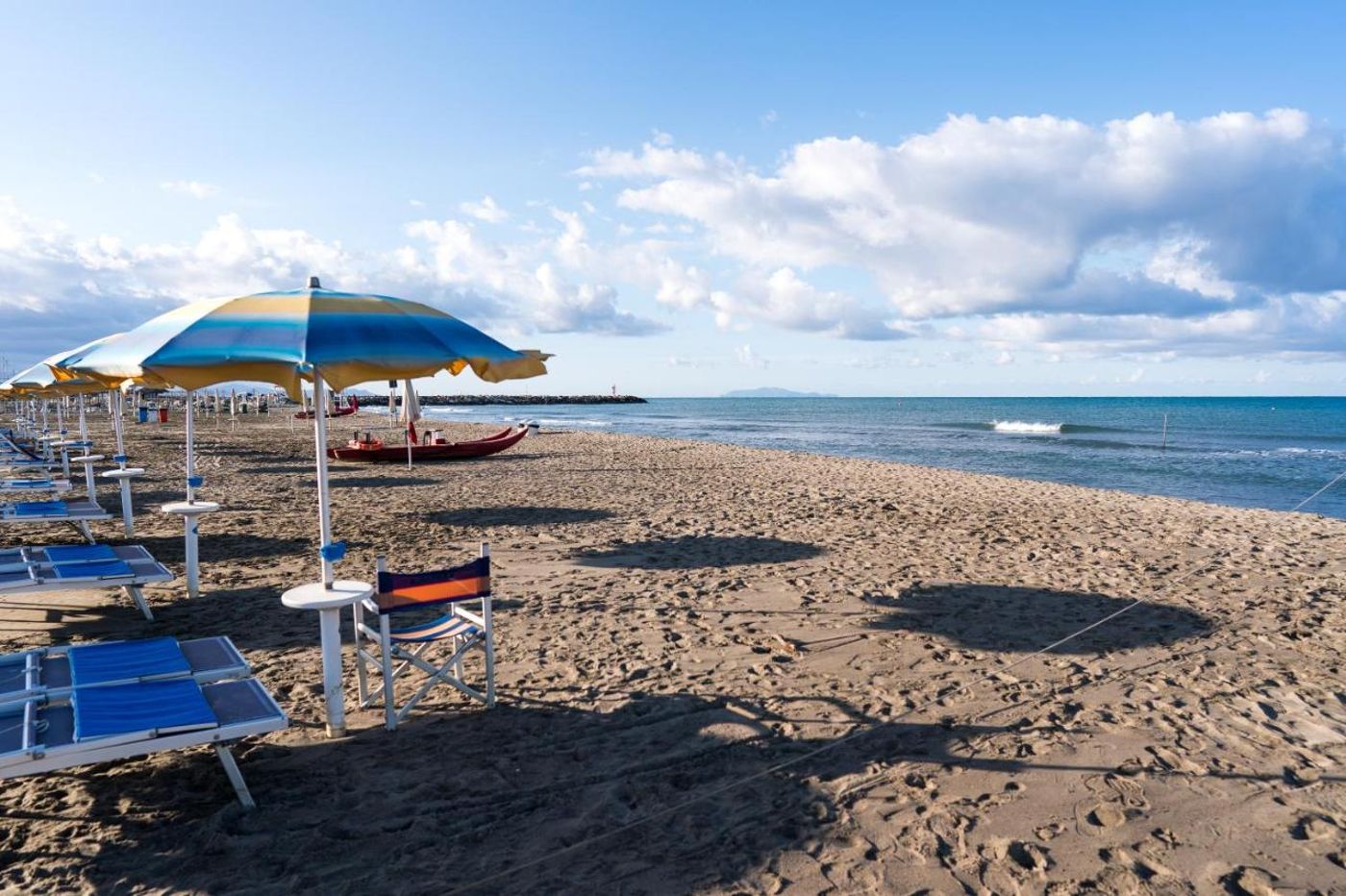 Lola-Piccolo-Hotel-Beach-34