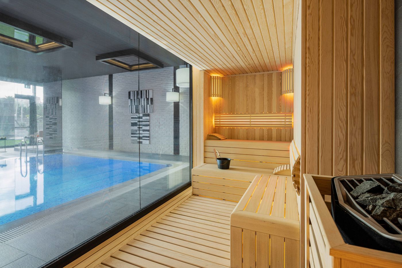 Movenpick-Living-Istanbul-Camlivadi-Pool-48